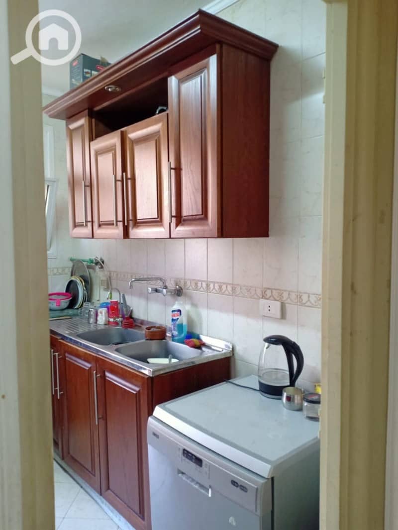 10 0360227d-adaf-422e-a39f-e7d3b338649e. jpeg