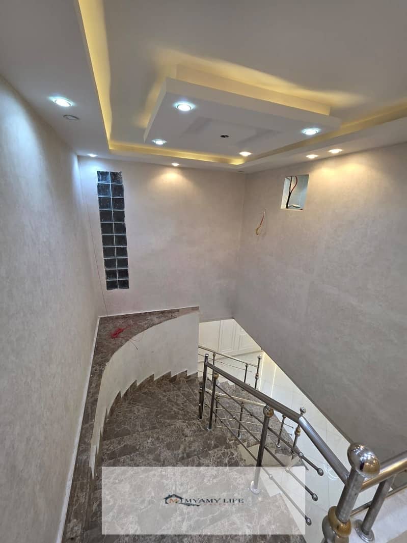 21 WhatsApp Image 2025-12-11 at 6.42. 59 AM (3). jpeg