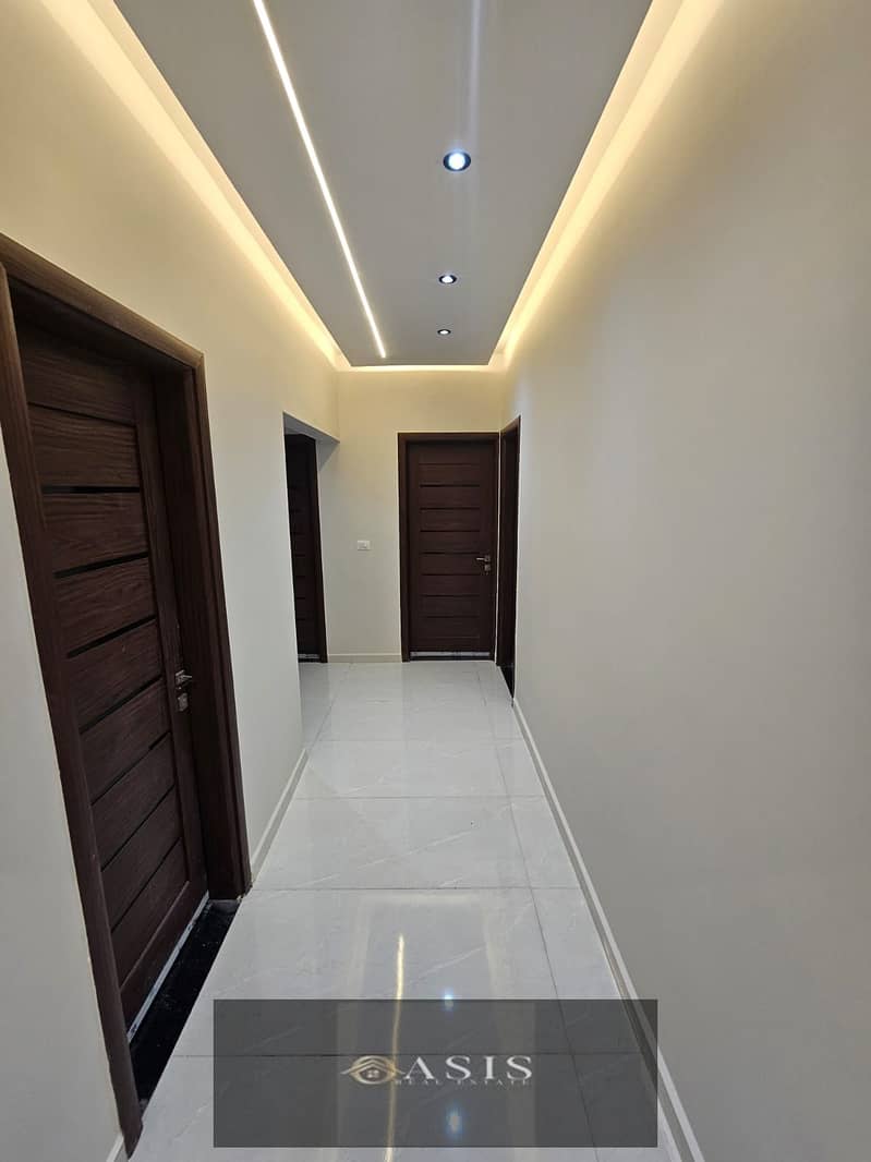 2 WhatsApp Image 2025-12-17 at 18.25. 46 (1). jpeg