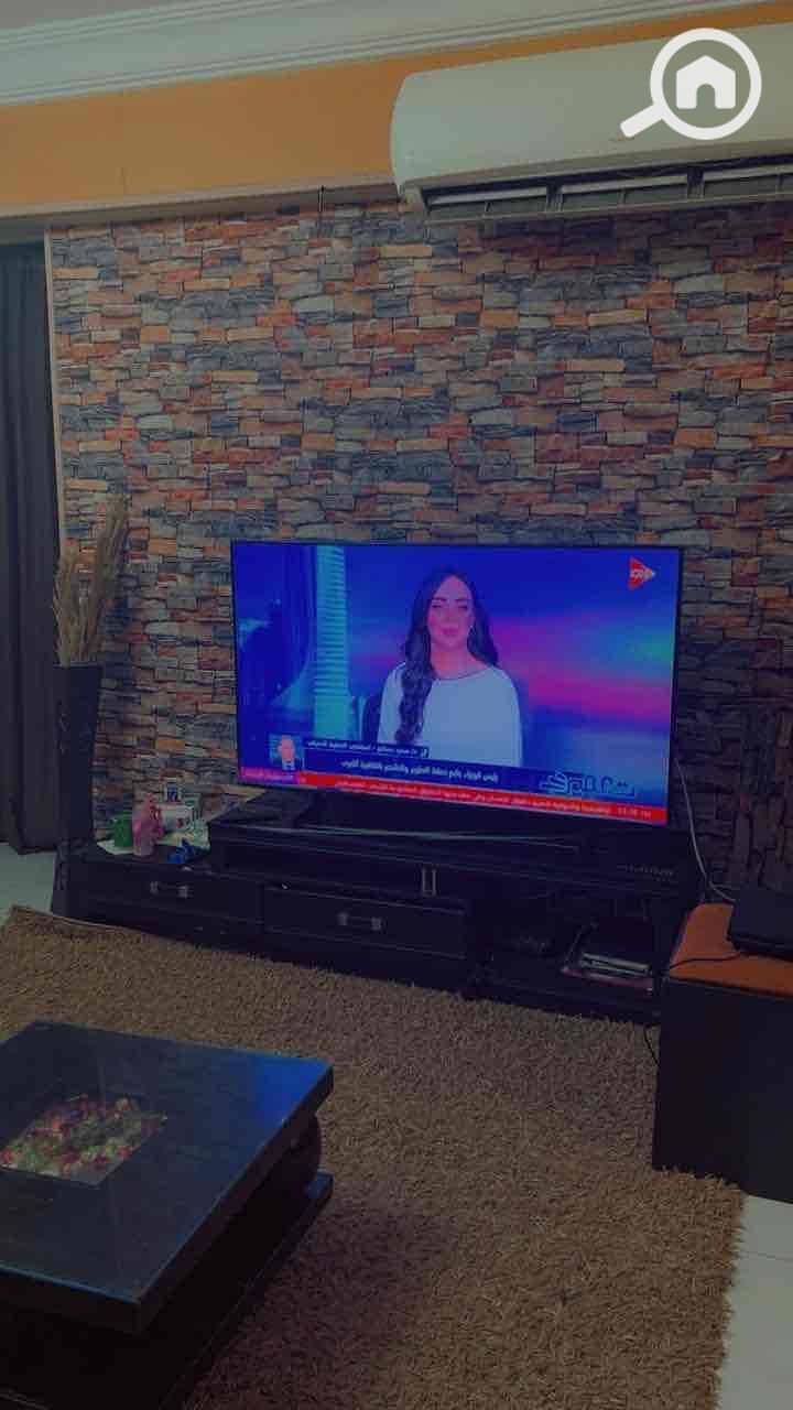 8 c12c1376-bfd0-4505-a7f6-55f03ae6722c. jpg