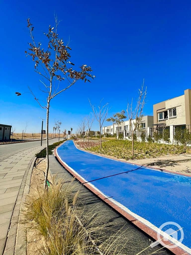 10 fe222435-5480-44ae-accd-5e76bbbf149d. jpg