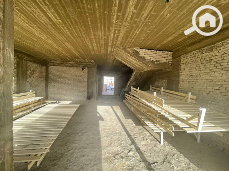 10 a5e9abc5-400a-45a1-b16b-92598db064a5. jpg