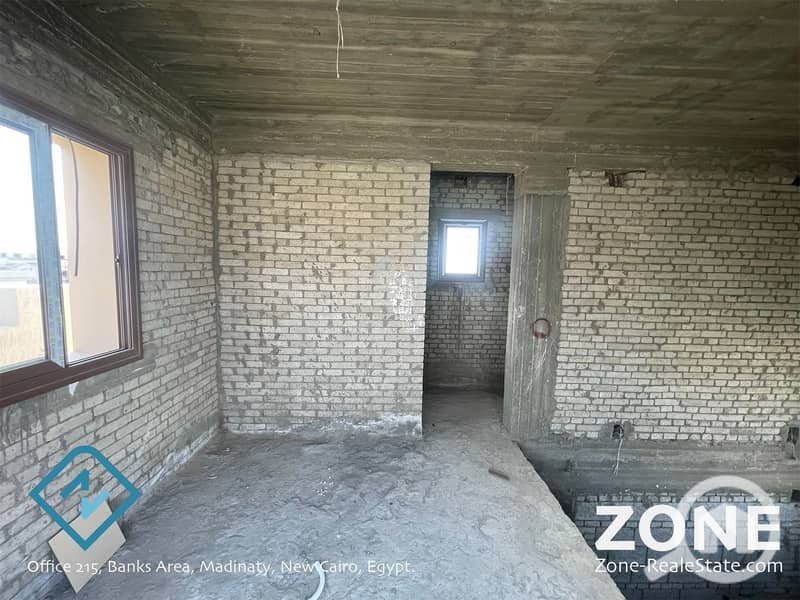 10 9404ea0c-318f-4d08-98ee-a3fe4bc5df83. jpg