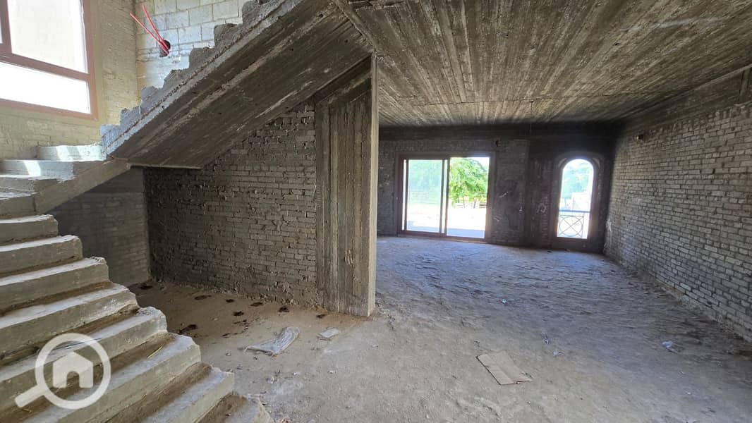 18 e9537a07-a872-4dd5-ac67-588c70bded56. jpeg