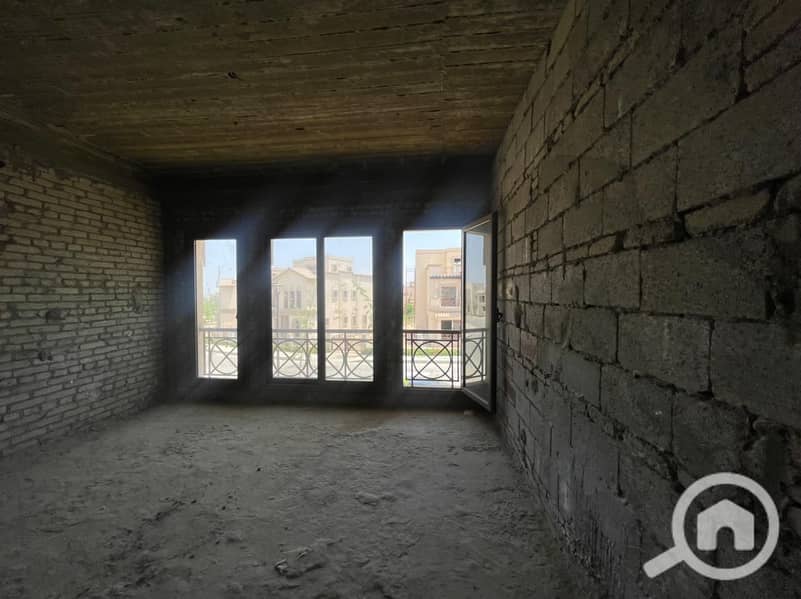 4 26be5f93-0811-4127-9cb4-38f9f3a23ea4. jpeg