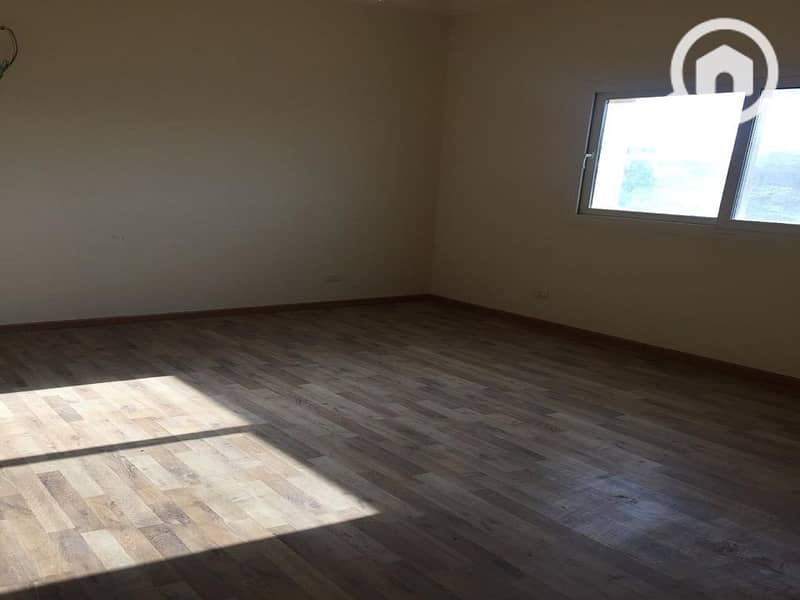 5 19155a38-c11b-44cb-95ae-600e1be0999a. jpeg