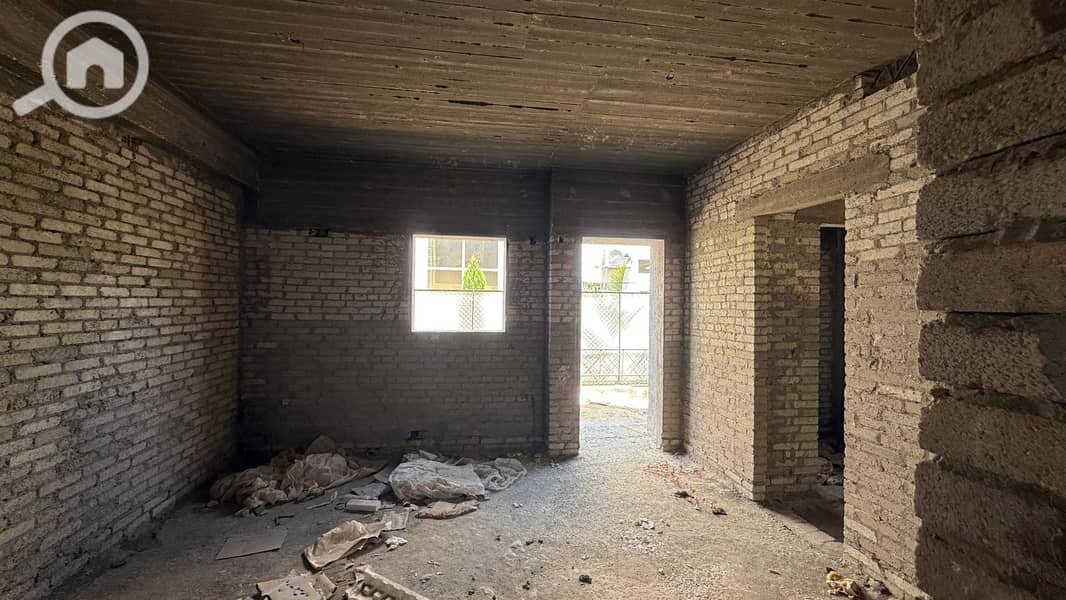 12 615595fa-501d-4b3a-9def-41c3a6111db7. jpeg