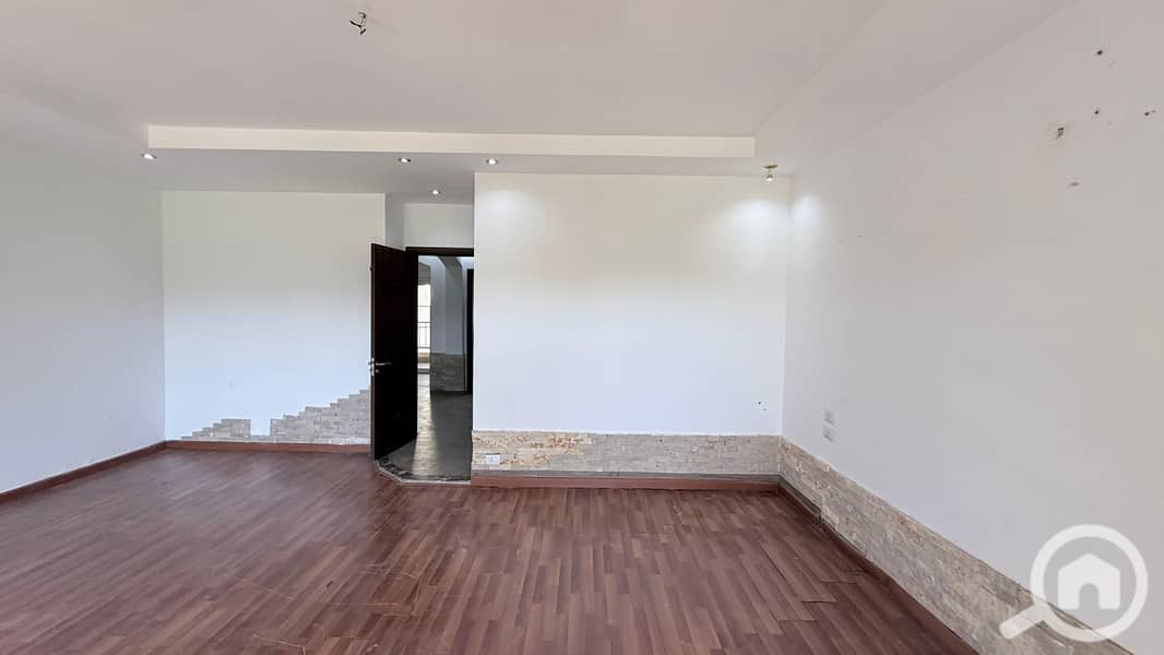 7 99d591d8-9a4b-4a32-bae1-c3fb9af37a51. jpeg