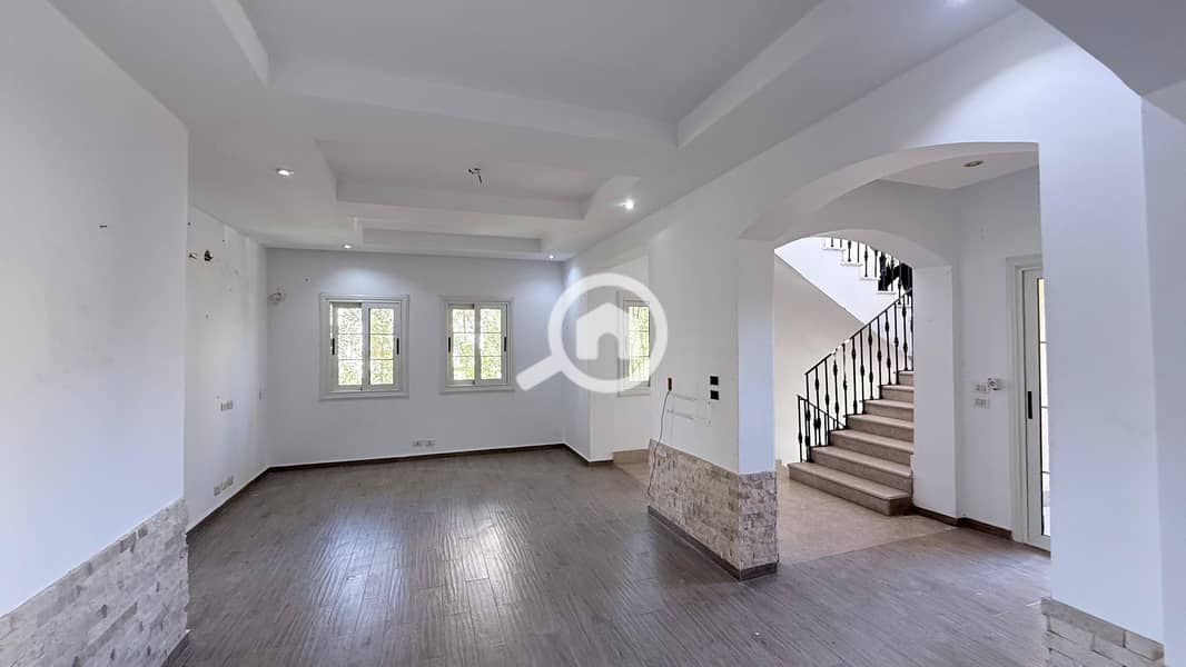 8 125eacb3-8b28-487d-996f-97864171a4d6. jpeg