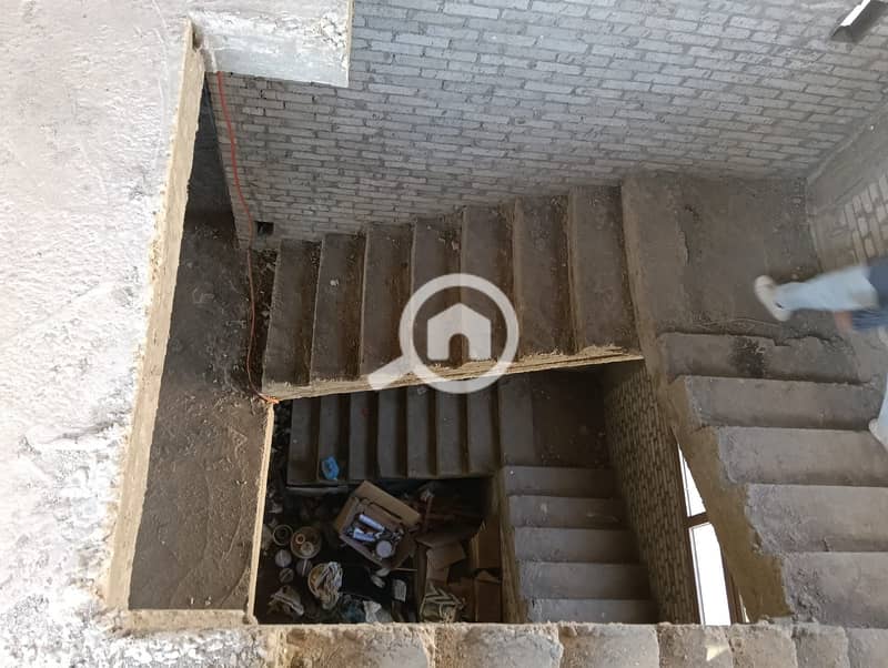 8 144b3b12-93aa-42d8-99bd-03336f73af6b. jpeg