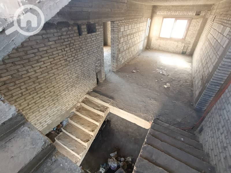 17 f0da5697-2296-4d73-816f-90be395e065d. jpeg