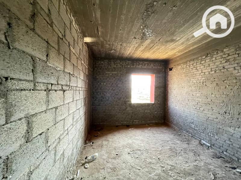 8 e486dfc1-ed97-4a5e-9dfa-ad663d3a65d2. jpg