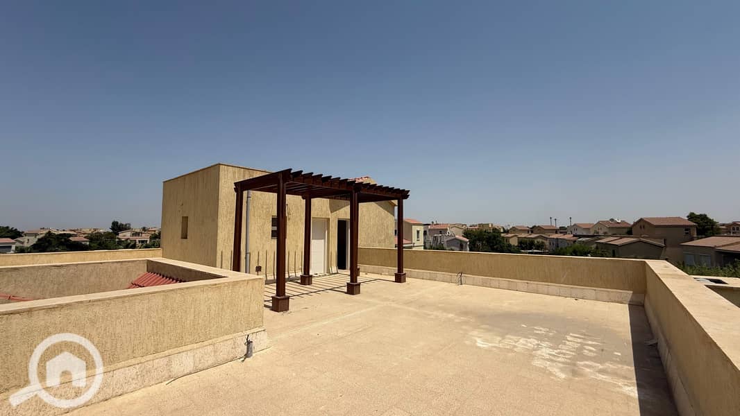 15 580d65bb-4eec-4e94-80fb-14bb57519744. jpeg