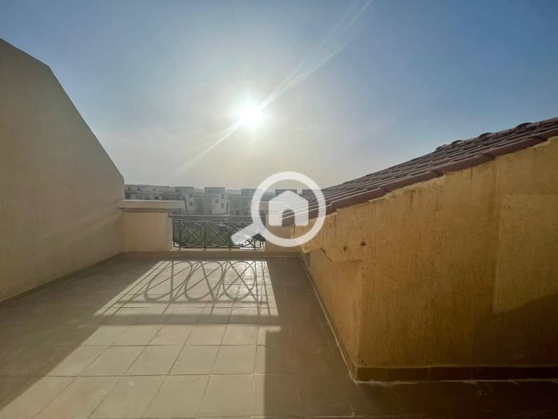 13 bdf86d9b-a0f9-4a6e-8e72-d5a11e2fe018. jpg