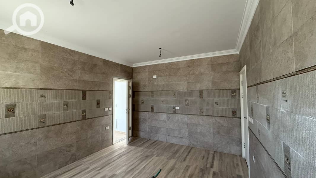 28 e960b7ed-5654-4953-b5f3-fddd2e579658. jpeg