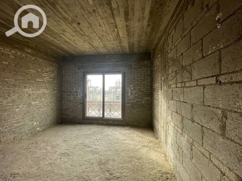 14 c862ebc9-02da-411c-91c1-04ad635b24f4. jpg