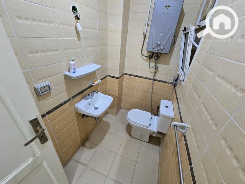 14 801918f7-a6c4-4996-b12e-1d52234236d4. jpeg