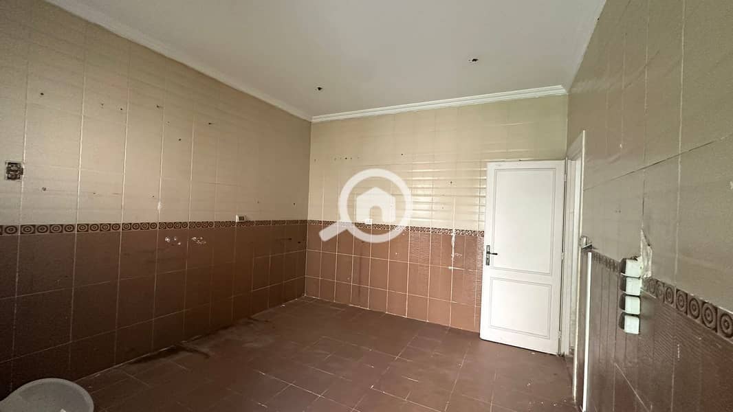 5 26febeaa-0aee-478b-8a40-2009efed40e8. jpg