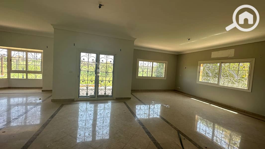 11 1842b764-091e-43b0-af90-dd22b3cf6e0a. jpg