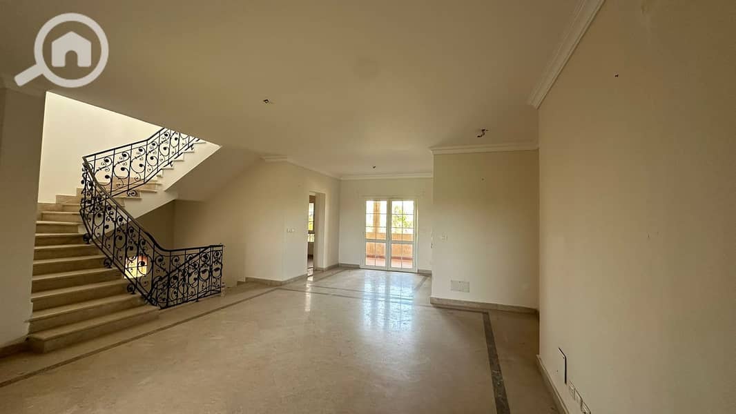 12 2124bde5-cdc6-4617-8e54-8e8791c10561. jpg