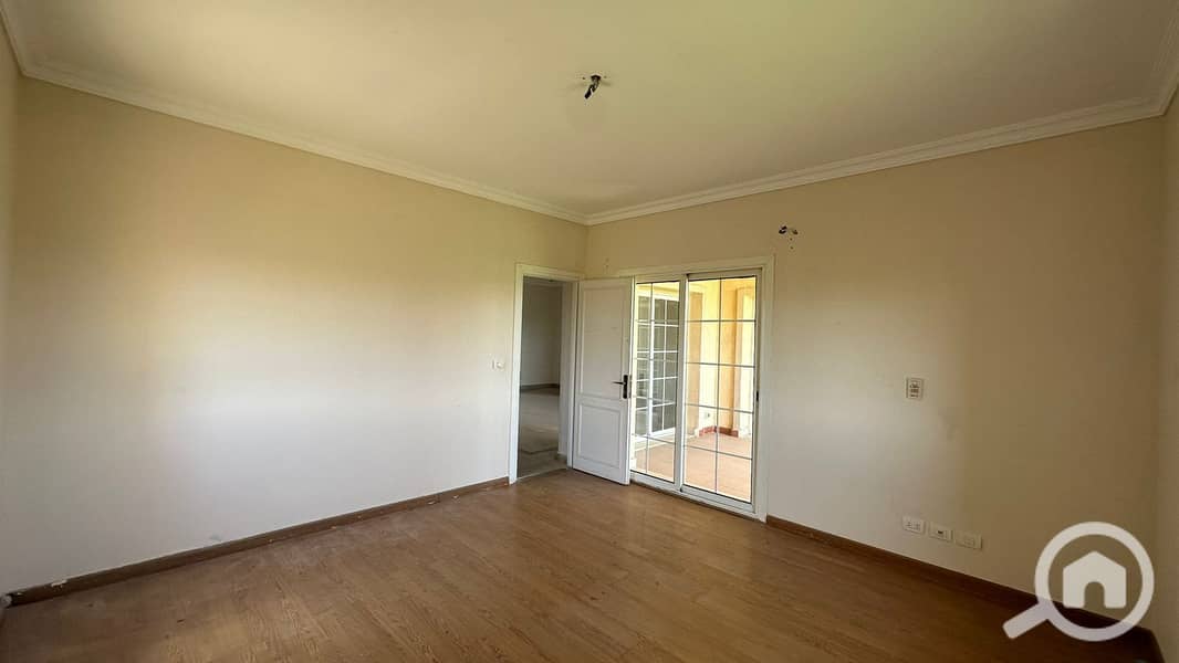 19 f0dc17df-a620-4881-b47b-59e49df2b72b. jpg