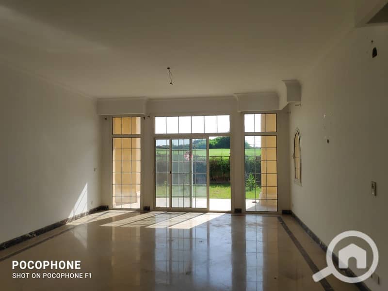 5 2e3d67a2-fa00-4440-9226-5e17611c77f0. jpeg