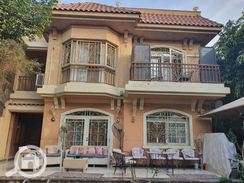 4 f37e4464-3188-46ba-b7c9-939775f77632. jpg