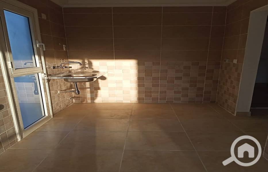 7 fd6bd398-9840-4b93-be56-5109642894f0. jpg