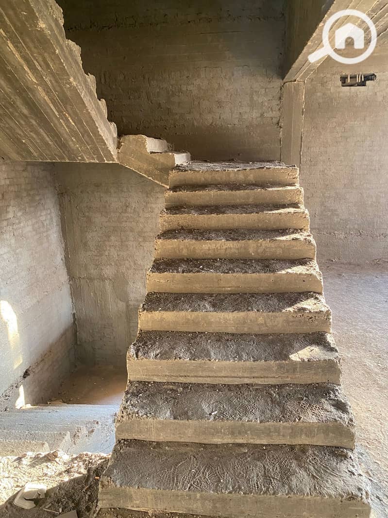 5 72f084de-4ff3-49f5-acf2-2601b5edc58e. jpg