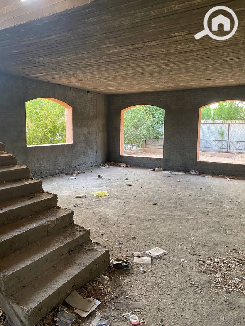 8 092830bd-0e31-4a19-979d-d41c5266b095. jpg