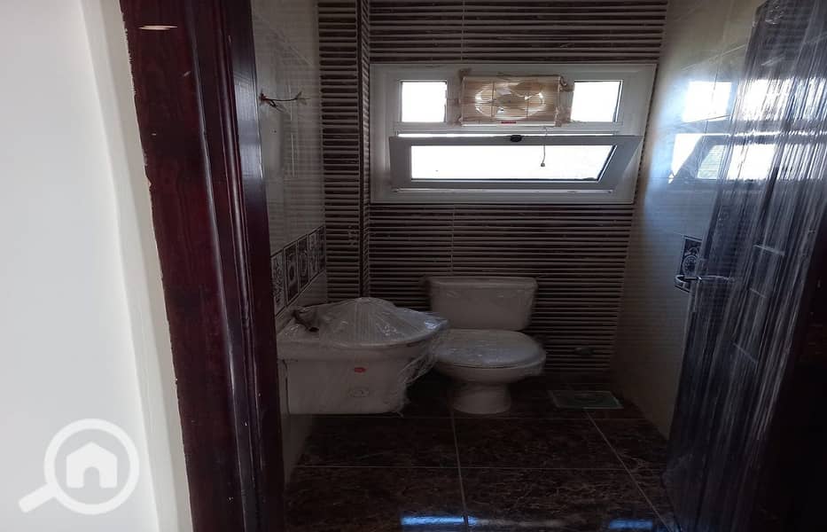 9 c189b732-b3c9-4749-a36a-a69e42c25bbb. jpg