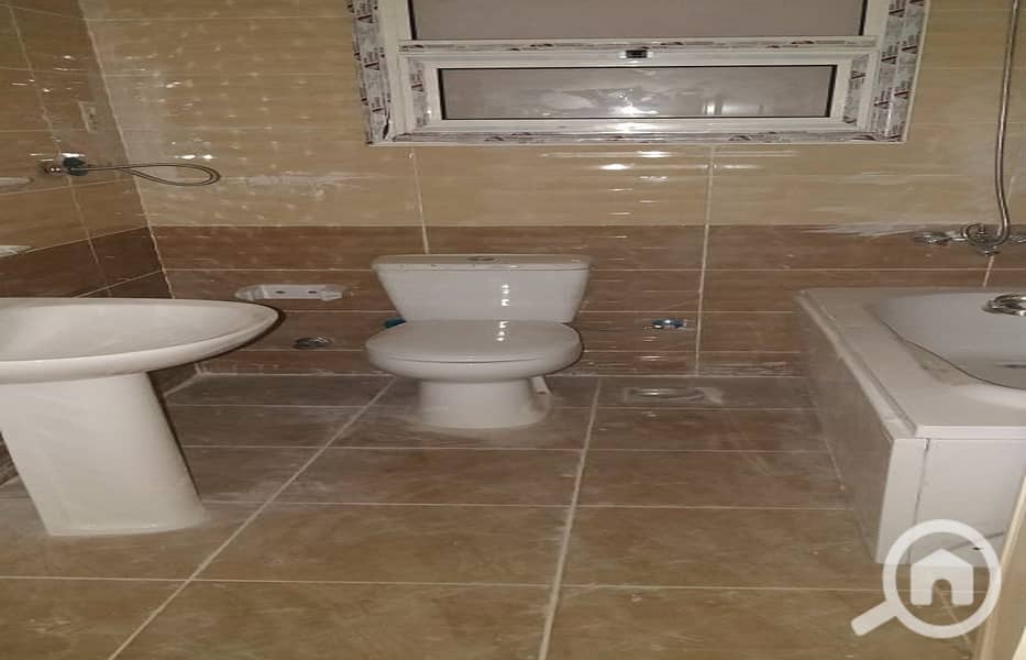 4 d3eeba48-e43d-4c11-a147-963715c6a58c. jpg