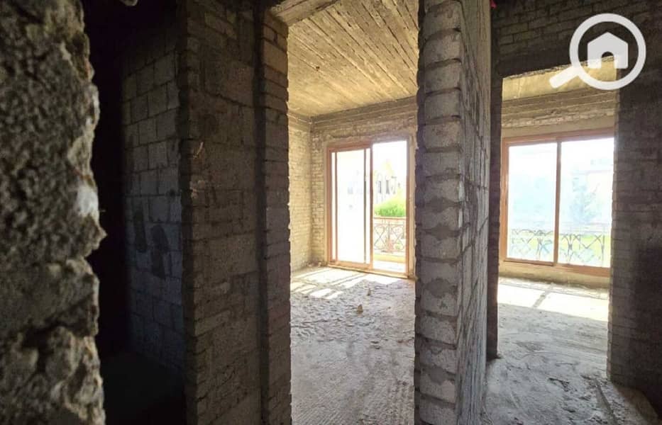 9 2b3fd66a-bac4-4995-95c3-15378664a227. jpg