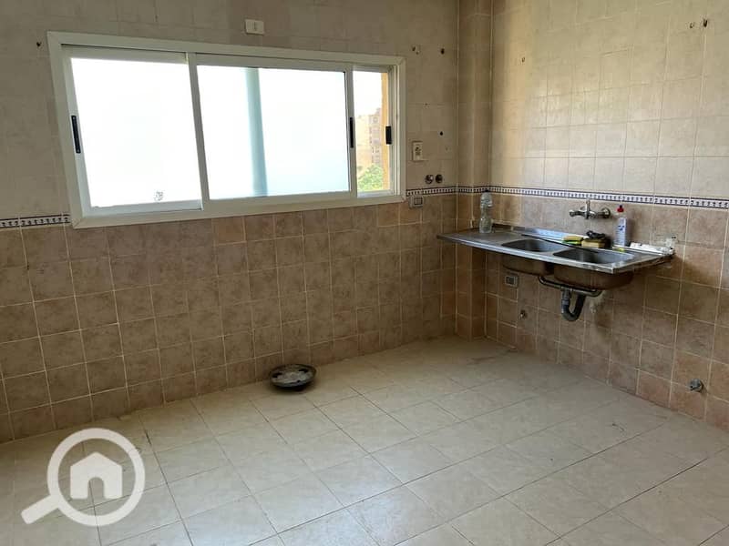 6 10224bb0-a4c4-46e3-ad40-2eaabead209d. jpg