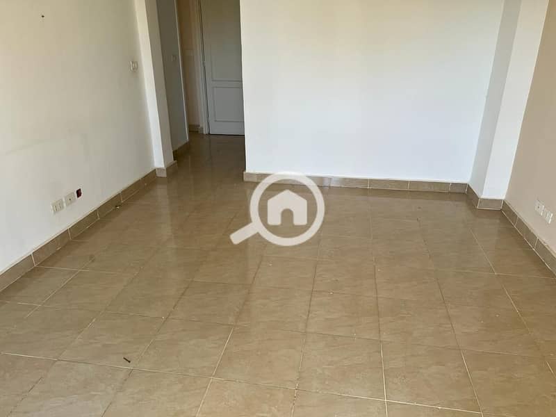 8 10555955-c47b-4708-9b7f-7fd027fec780. jpg