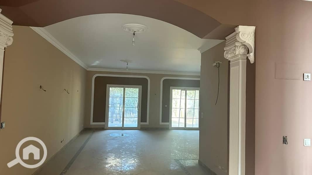 16 e6e5bc69-30bf-45d0-a5e1-2ccbecce7aa4. jpg