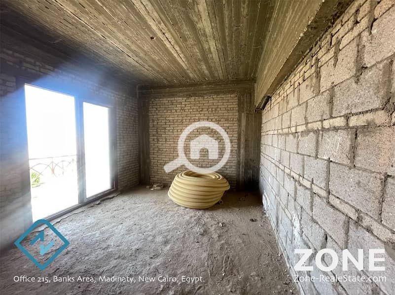 8 b682ac7b-48b9-4673-984b-399fcb0560b6. jpg