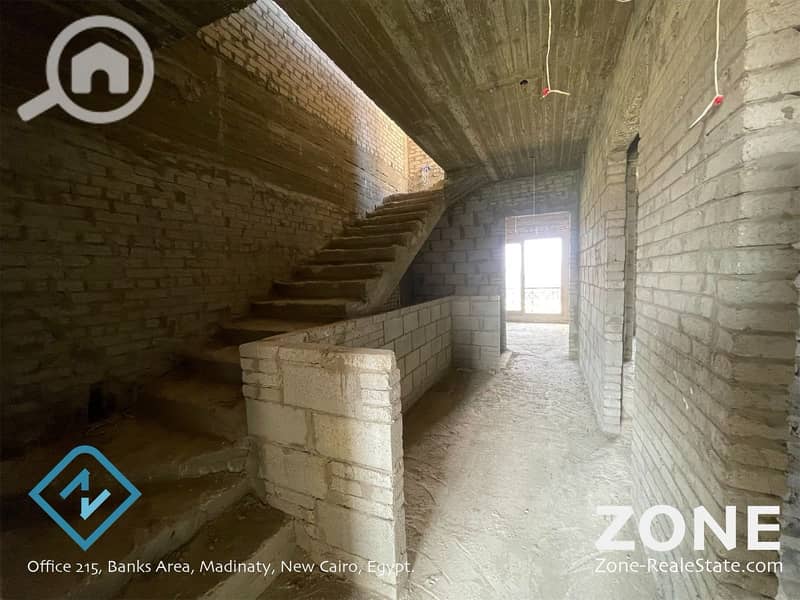 12 ec2bc627-1954-4d00-83ed-08e81d776c39. jpg