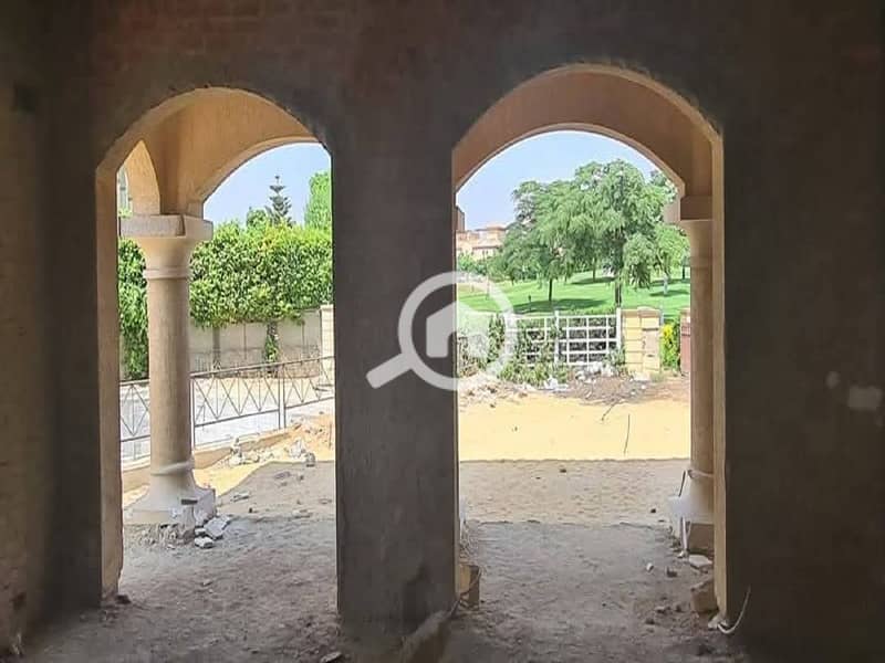 2 4eec4d9d-e1bb-47ee-90c9-c215308a21a4. jpeg