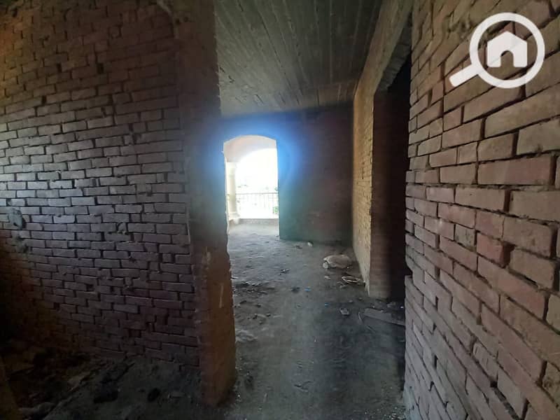 3 85ce2d7b-7105-4d1b-ba6f-c98e805642a3. jpeg