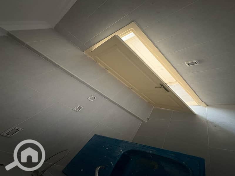 4 8b53b47a-b991-4118-86b8-b9cd756ec66f. jpeg