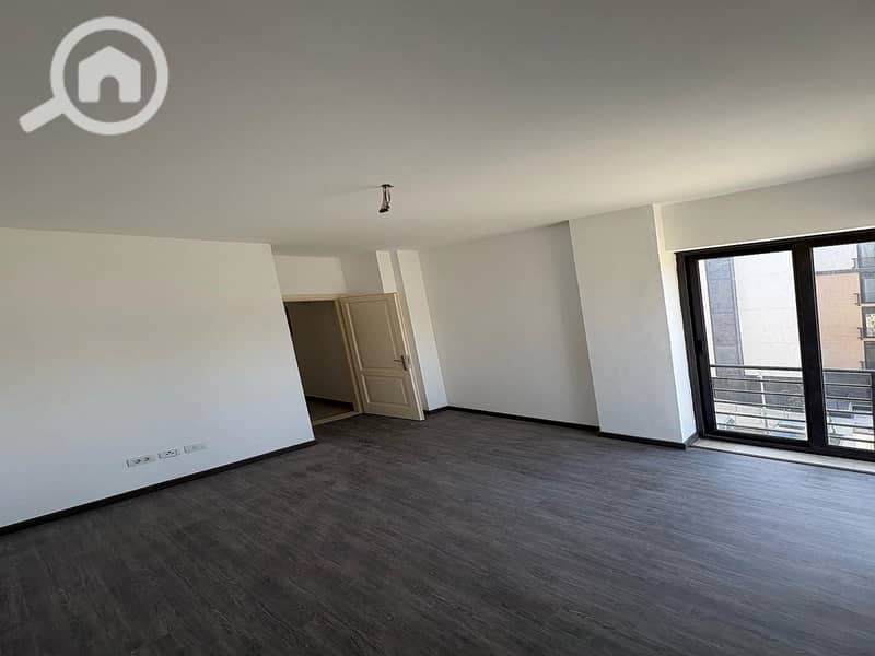 6 a05a29ce-ed9e-4e45-aa3f-84c7f121f7a7. jpeg