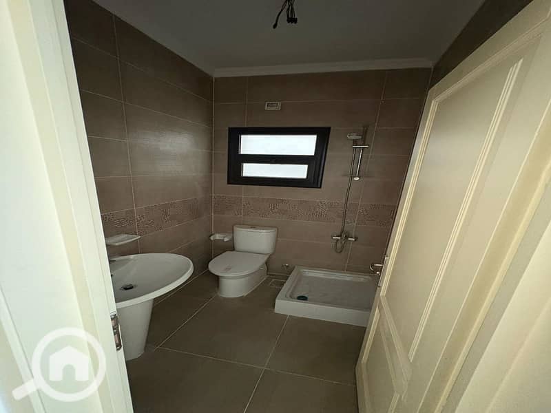 7 aed5db80-46db-489d-ba7b-dc1909d210b8. jpeg