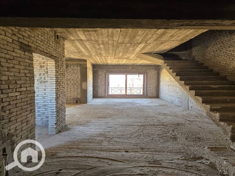 8 c7d41128-bb12-4559-b87d-78b2711975bc. jpeg