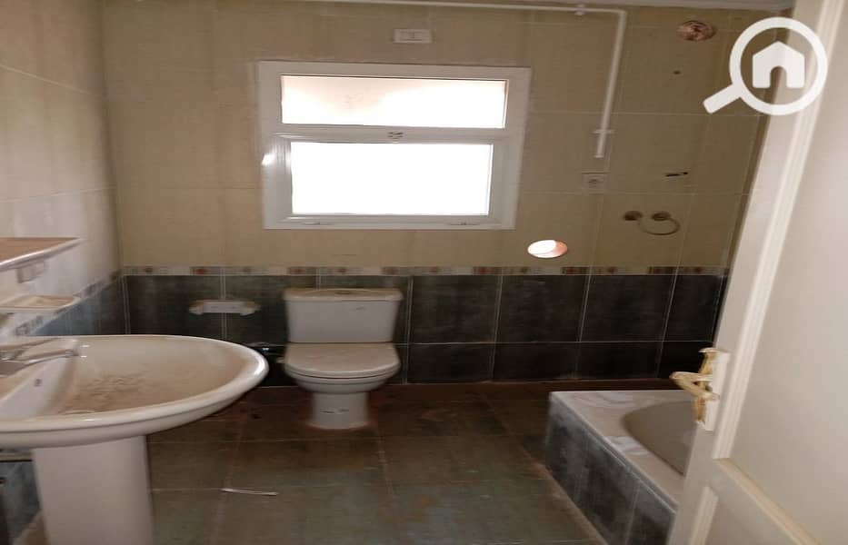 4 589989299_122150975678916073_2286005777755508744_n. jpg