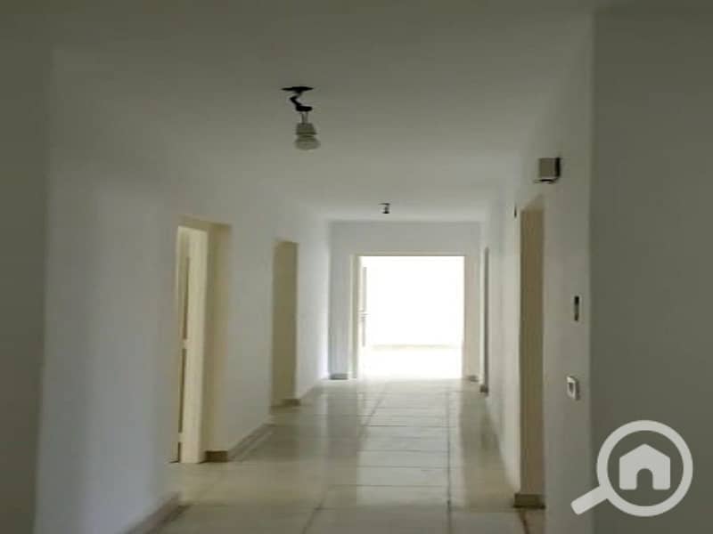 2 WhatsApp Image 2025-11-27 at 16.28. 44_cafdf33b. jpg