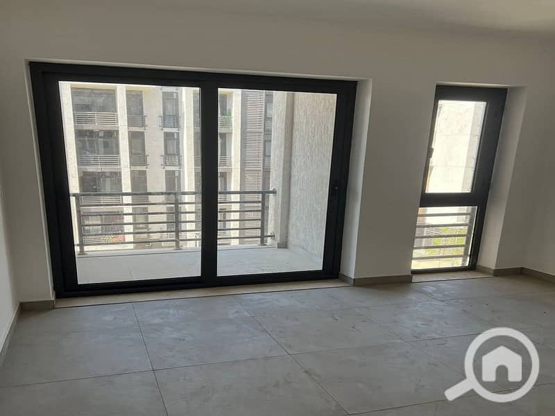 6 WhatsApp Image 2025-11-30 at 13.10. 50_db124644. jpg