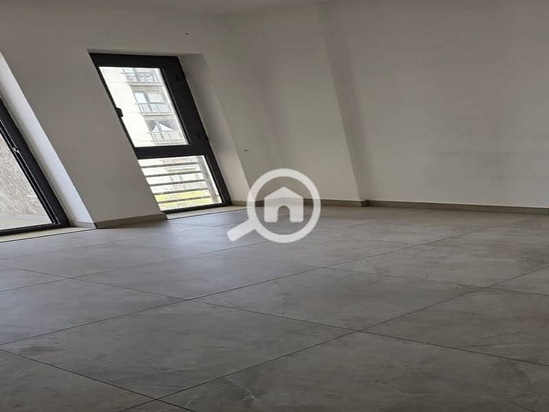 7 WhatsApp Image 2025-11-30 at 13.10. 51_0a71c026. jpg