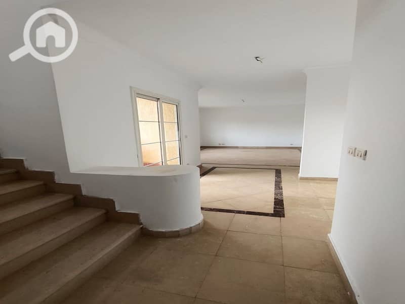 4 26cdd978-8ef3-4945-840d-583a68240d3a. jpg