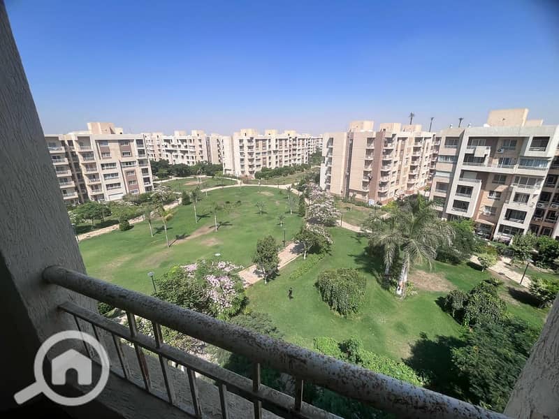 2 06717b8d-022f-438d-863a-5a7411ebcbff. jpg